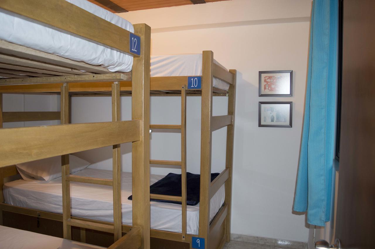El Descanso Donde Sara Hostel Medellín Kültér fotó